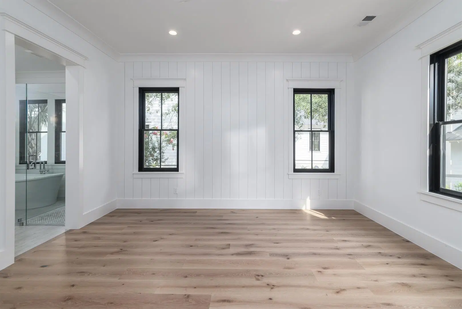 Accent-Walls_Custom-Home_192HuntingLodge00019.jpg